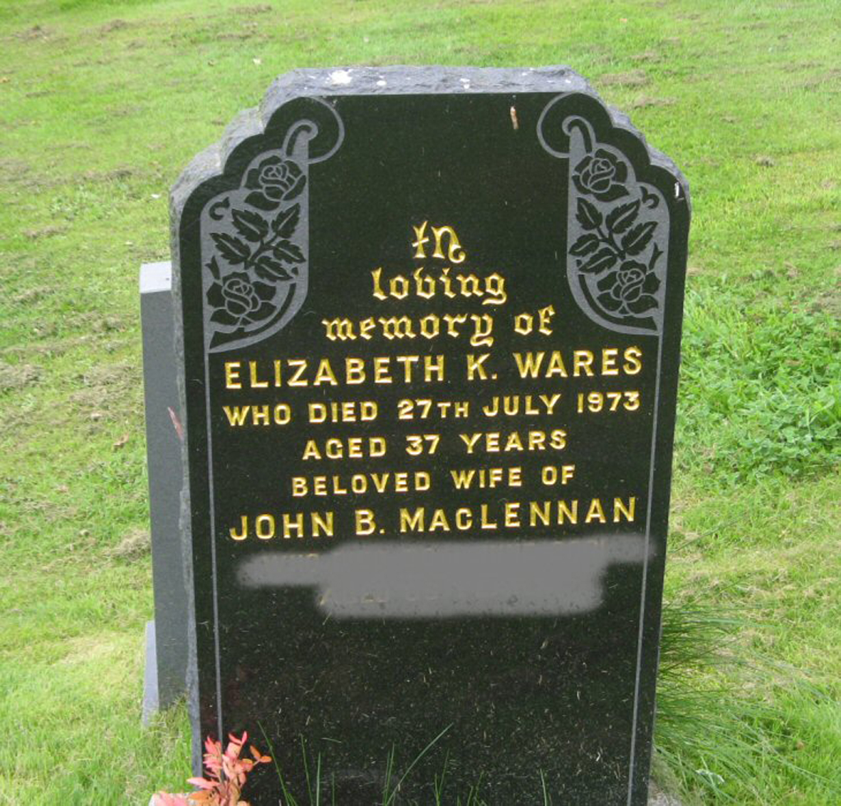 Photo of headstones/John B MacLennan died [2001] MI Urquhart New